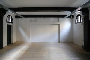 listings.show.sections.photos.alt